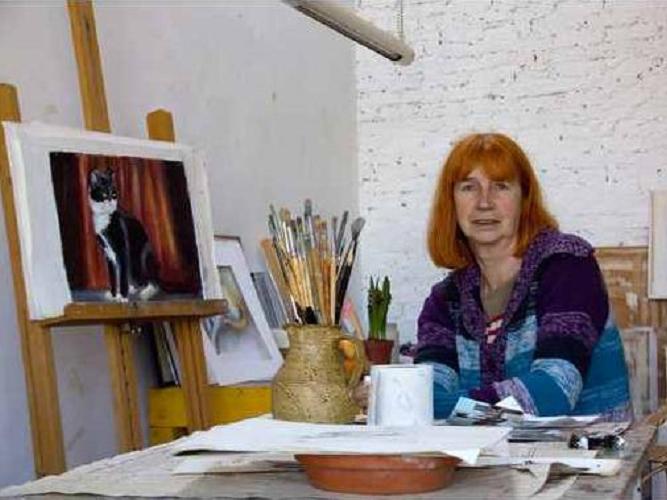 Minnie in haar atelier